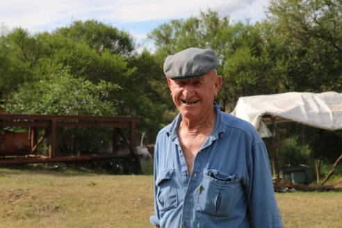 A sus 85 años, José "Blanco" Egel sigue metiéndole a las arroceras