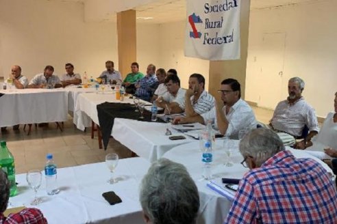 Las rurales de la provincia le tiran con munición gruesa al dólar soja