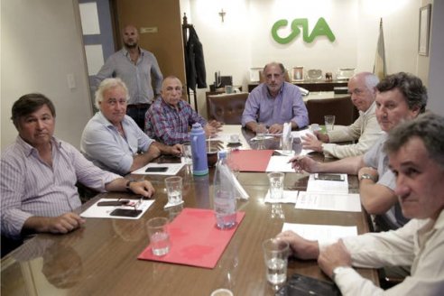 La Mesa de Enlace esperará el resultado de una reunión con Basterra antes de lanzar un paro