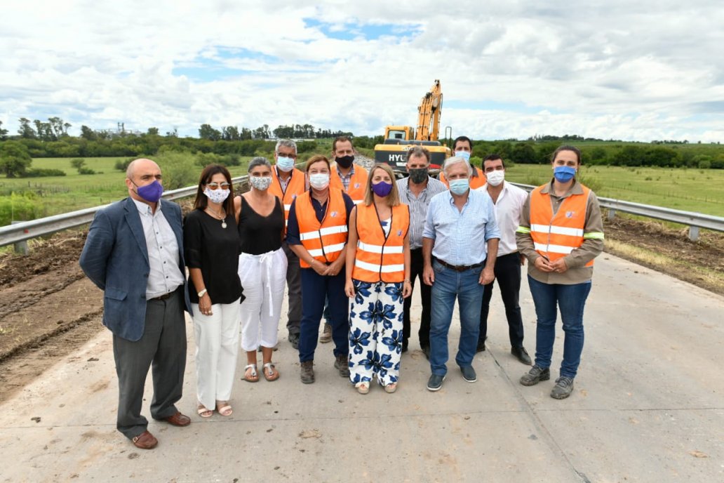 La vicegobernadora Stratta recorrió la obra con autoridades de Vialidad.