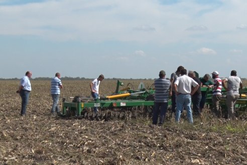 Presentacion a Campo - Rastra Multipropósito Kelly Giorgi Diamond Harrow 30/9 - El Tatú Maquinarias