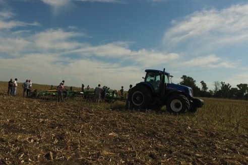 Presentacion a Campo - Rastra Multipropósito Kelly Giorgi Diamond Harrow 30/9 - El Tatú Maquinarias