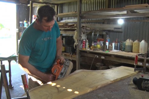 Gustavo Erbes, el trabajador rural de El Ramblón con muy buena fama de artesano de la madera