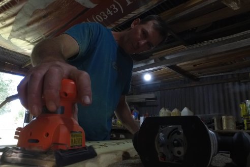 Gustavo Erbes, el trabajador rural de El Ramblón con muy buena fama de artesano de la madera