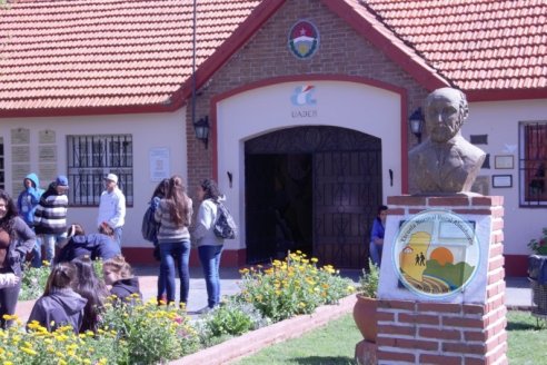 La Escuela Almafuerte de La Picada llegó a los 59 años de actividad