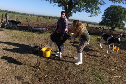 Visita Tambo Educativo de la Escuela Normal Rural Juan Bautista Alberdi - Oro Verde - Entre Ríos