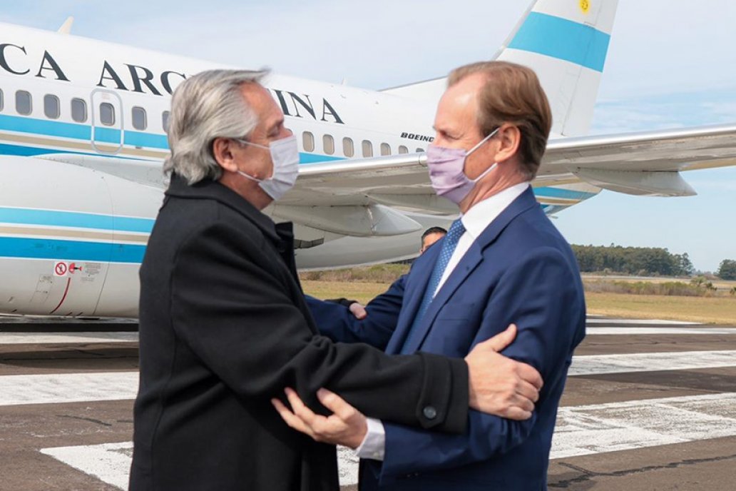 El entrerriano defiende su alineamiento con Fernández y evitar toda crítica.