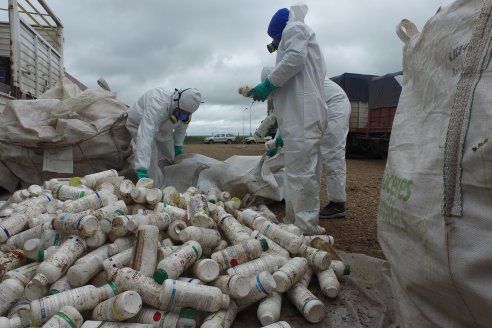 Campaña Itinerante de Recolección de Envases Vacios de Fitosanitarios  CampoLimpio en Daser Agro - Victoria