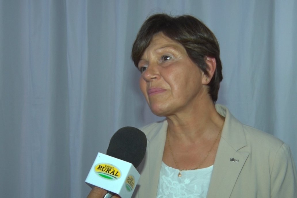 La ejecutiva seguirá ligada a la entidad donde trabaja desde 1974.