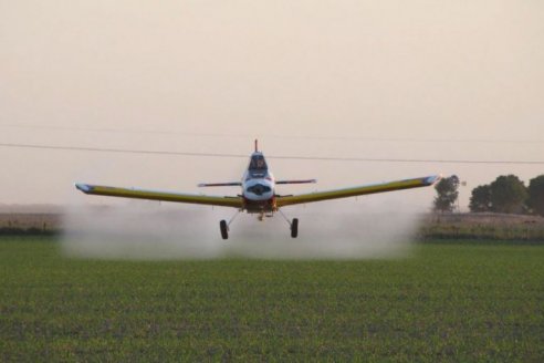 Identificaron aeroaplicadores truchos en la provincia