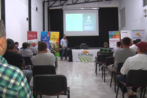 Jornada Capacitación Técnica de Don Carlos Servicios Agropecuarios en Feliciano