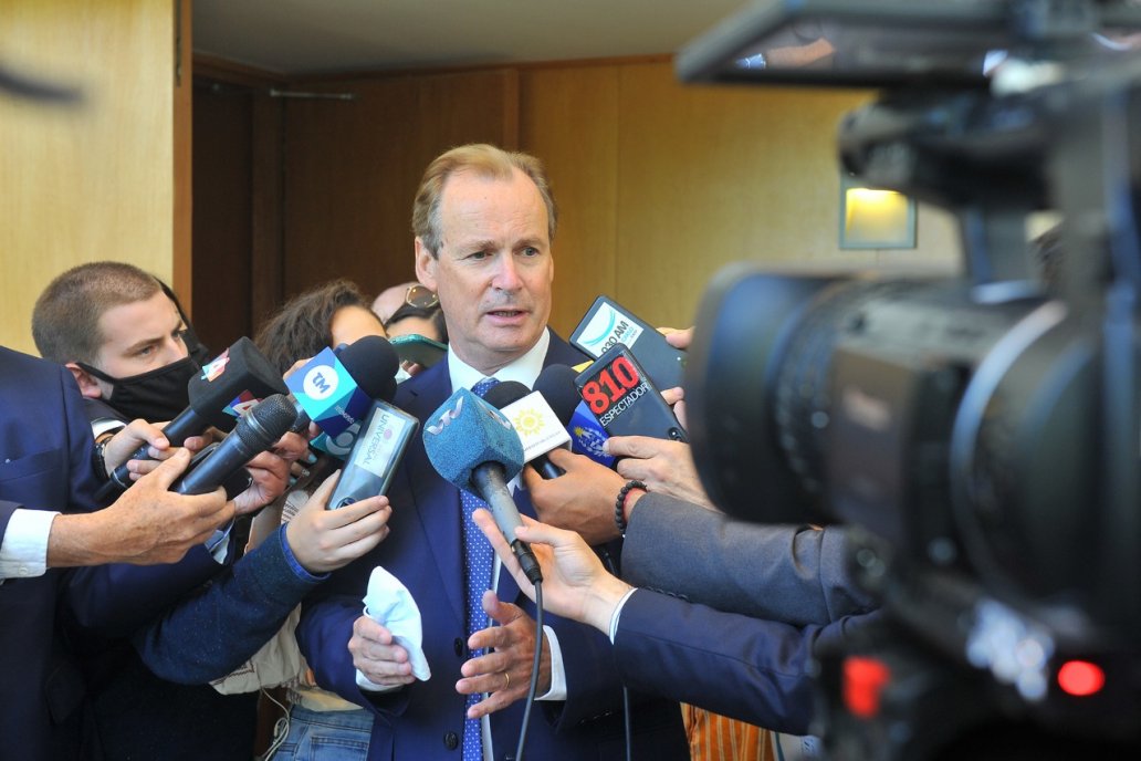 El reclamo del mandatario apunta a la ministra de Salud, Carla Vizzotti.