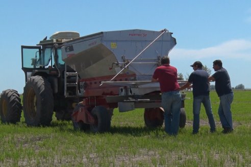 Fertilizadora de arrastre Fertec F5000 Serie 6 se destaca dentro de las arroceras entrerrianas