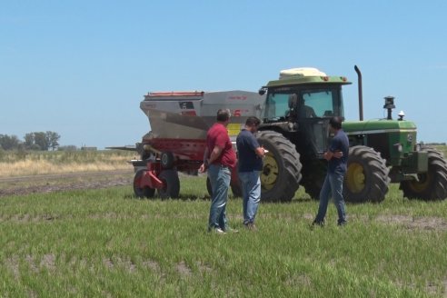 Fertilizadora de arrastre Fertec F5000 Serie 6 se destaca dentro de las arroceras entrerrianas