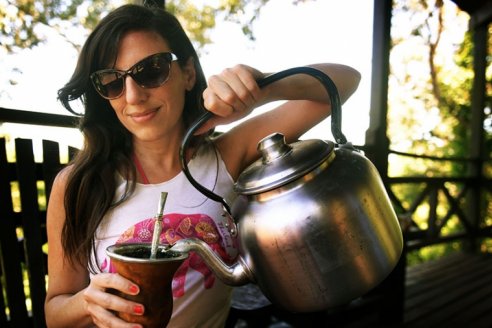 En la Argentina, el consumo anual de yerba mate ya va por los siete kilos y la tendencia apunta bien hacia arriba