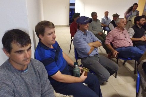 Jornada Tecnica de Veterinaria Hernandez en Sociedad Rural de Federal - Prevención y Control de Parasitosis en Bocinos y Ovinos