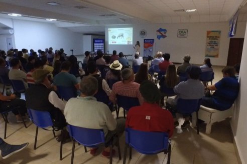 Jornada Tecnica de Veterinaria Hernandez en Sociedad Rural de Federal - Prevención y Control de Parasitosis en Bocinos y Ovinos