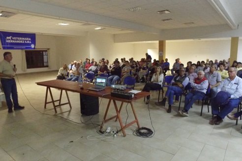 Jornada Tecnica de Veterinaria Hernandez en Sociedad Rural de Federal - Prevención y Control de Parasitosis en Bocinos y Ovinos