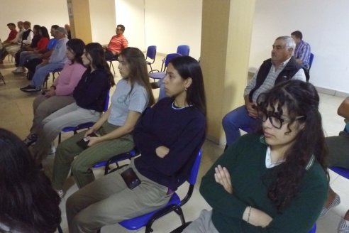 Jornada Tecnica de Veterinaria Hernandez en Sociedad Rural de Federal - Prevención y Control de Parasitosis en Bocinos y Ovinos