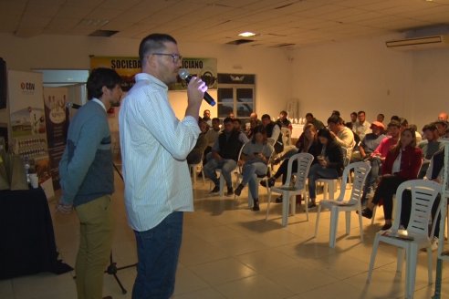 Jornada Técnica de Don Carlos Servicios Agropecuarias - S.R.de Feliciano - Eficiencia Alimenticia en Recria