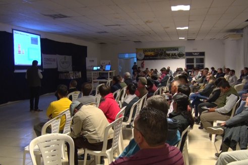 Jornada Técnica de Don Carlos Servicios Agropecuarias - S.R.de Feliciano - Eficiencia Alimenticia en Recria