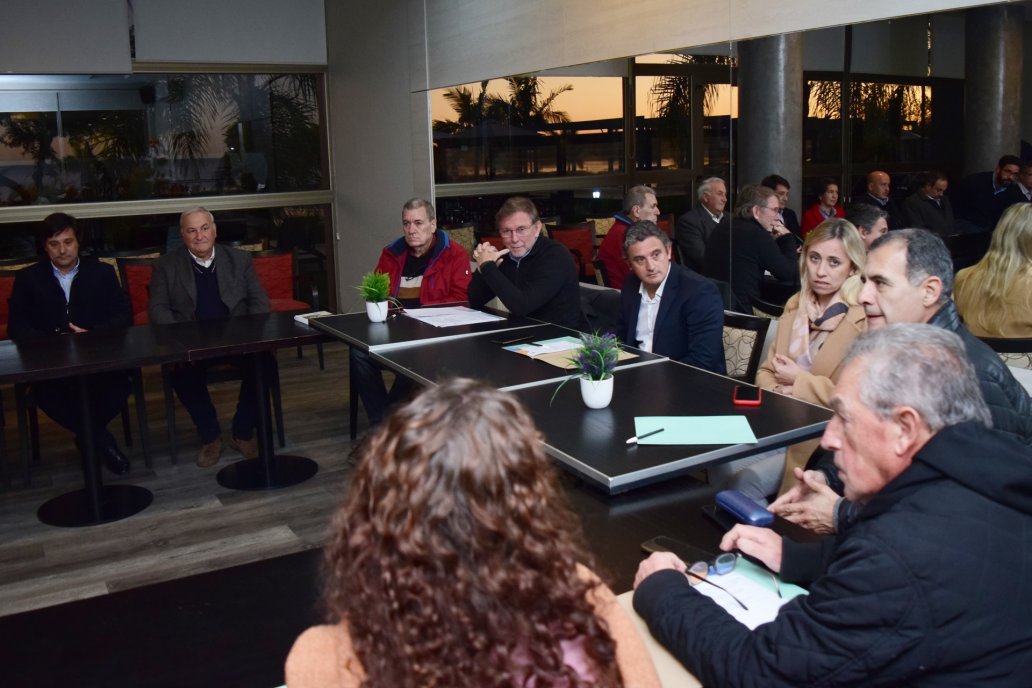 El tema del foro en Federación fue que se hagan más viviendas a base de maderas El tema del foro en Federación fue que se hagan más viviendas a base de maderas