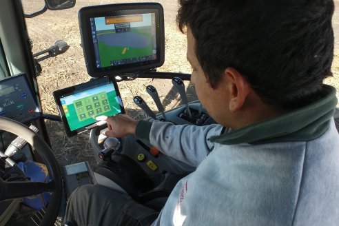 Grinóvero muestra la tecnología que usa al servicio de su campo - Diego Pasinato Agrotecnología