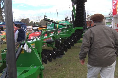 La Estrella Maquinarias jugó de local en la Expo Villaguay con su amplia oferta de fierros