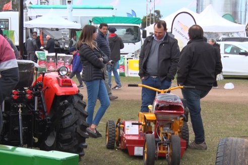 La Estrella Maquinarias jugó de local en la Expo Villaguay con su amplia oferta de fierros