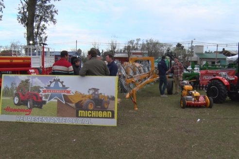 La Estrella Maquinarias jugó de local en la Expo Villaguay con su amplia oferta de fierros