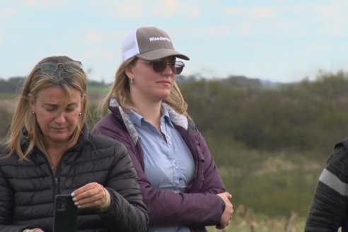 Jornada de Intensificación Sustentable en Suelos Vertisoles - Establecimiento Los Robles - Maciá