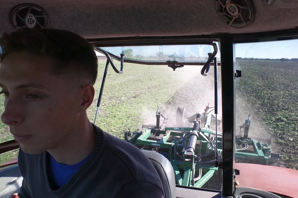 Agustín, el Benjamín de la escudería agrícola de la familia Bruna.