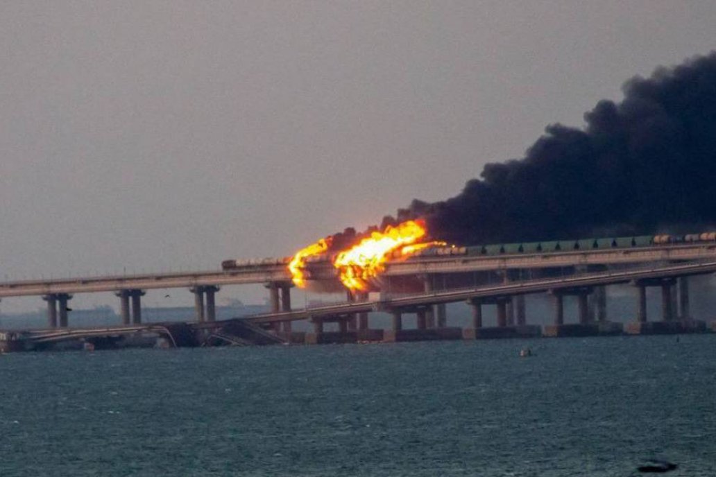 Las respuestas de Rusia fueron duras luego de la voladura del puente de Crimea Las respuestas de Rusia fueron duras luego de la voladura del puente de Crimea