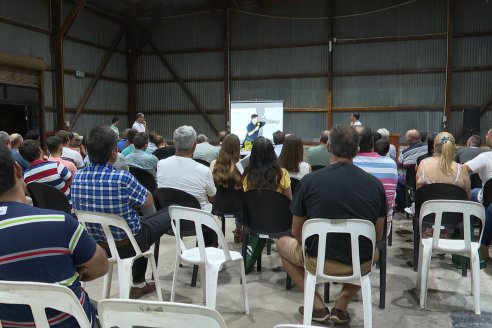 Apícola Alfa y Norevo S.A. - Jornada Anual Informativa e Inauguración nuevas oficinas - Viale, Entre Ríos