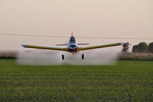 La aviación agrícola en crisis por falta de contrataciones que derivan de las malas cosechas