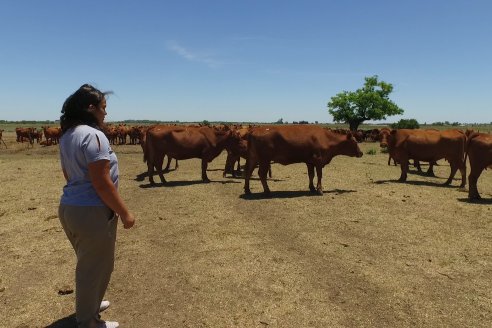 Claudio y Kiara Balla - Productores Pecuarios, Establecimiento El Cholito - Apasionados por el Angus Colorado