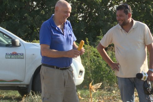 Visita a Establecimiento Grinovero - Trilla de Maiz en Colonia Crespo, Experiencia de usar un drapper para confección de rollos