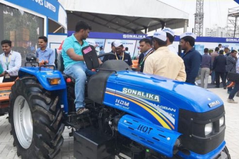 Tendencia: en la India arrasan con el mercado mundial de los tractores