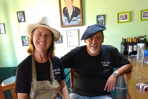 Una vuelta por la historia en la parrilla del Tolo, en Colonia Hocker