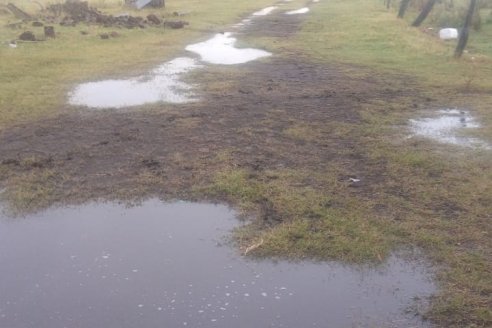 Sigue la tensa espera y ahora auguran lluvia para este martes