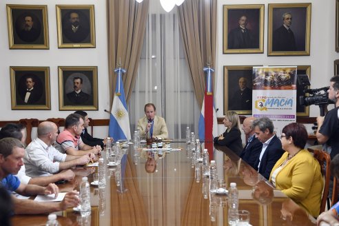 Bordet: “Entre Ríos es el segundo productor y exportador de miel, y eso nos pone orgullosos”