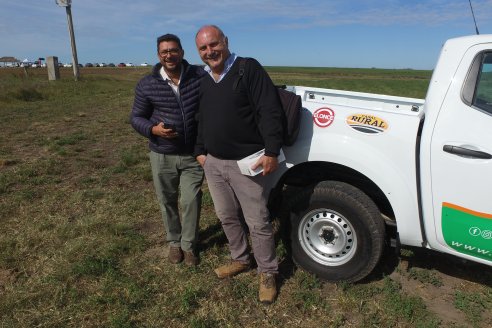 Presentación y Jornada Dinámica en Estación Camps- Weinbaur S.A. - Estercolera Omar Martin M10000L