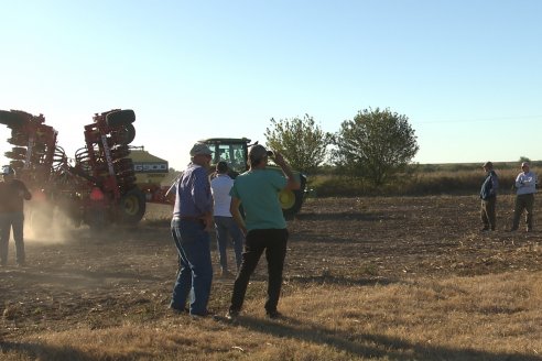 Presentación Sembradora Gherardi G 900 Air Planter - Brondi Maquinarias - Campo Flia. Broder - Distrito Tala, E.Ríos