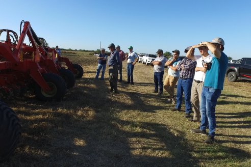 Presentación Sembradora Gherardi G 900 Air Planter - Brondi Maquinarias - Campo Flia. Broder - Distrito Tala, E.Ríos