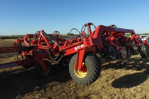 Presentación Sembradora Gherardi G 900 Air Planter - Brondi Maquinarias - Campo Flia. Broder - Distrito Tala, E.Ríos