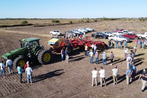 Presentación Sembradora Gherardi G 900 Air Planter - Brondi Maquinarias - Campo Flia. Broder - Distrito Tala, E.Ríos