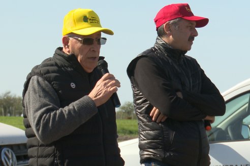 Jornada Dinámica a Campo en Larroque - E.Rios Maquinaria Agricolas - Presentación Sembradora Multiproposito Bertini 40.000