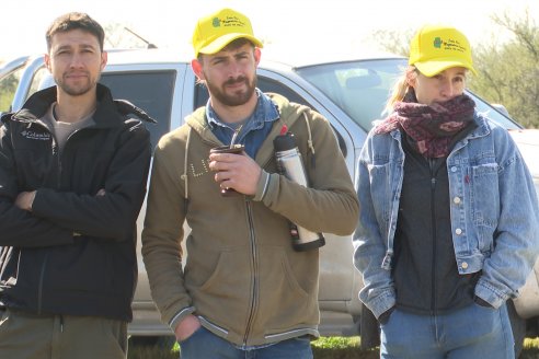 Jornada Dinámica a Campo en Larroque - E.Rios Maquinaria Agricolas - Presentación Sembradora Multiproposito Bertini 40.000