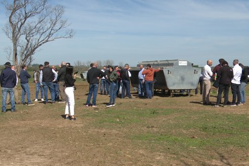 Presentación del Aditivo Multifactorial R-ZETA de Los Vascos SRL en la EEA INTA C.del Uruguay