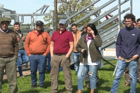 Presentación del Aditivo Multifactorial R-ZETA de Los Vascos SRL en la EEA INTA C.del Uruguay